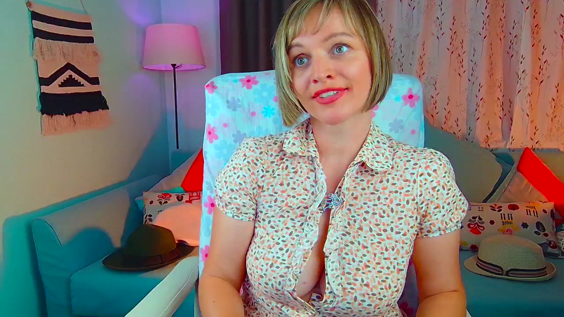 Gallery image thumbnail from SweetDazzle's myfreecams stream on, 07/15/2024, 09:19 image 16 of 20