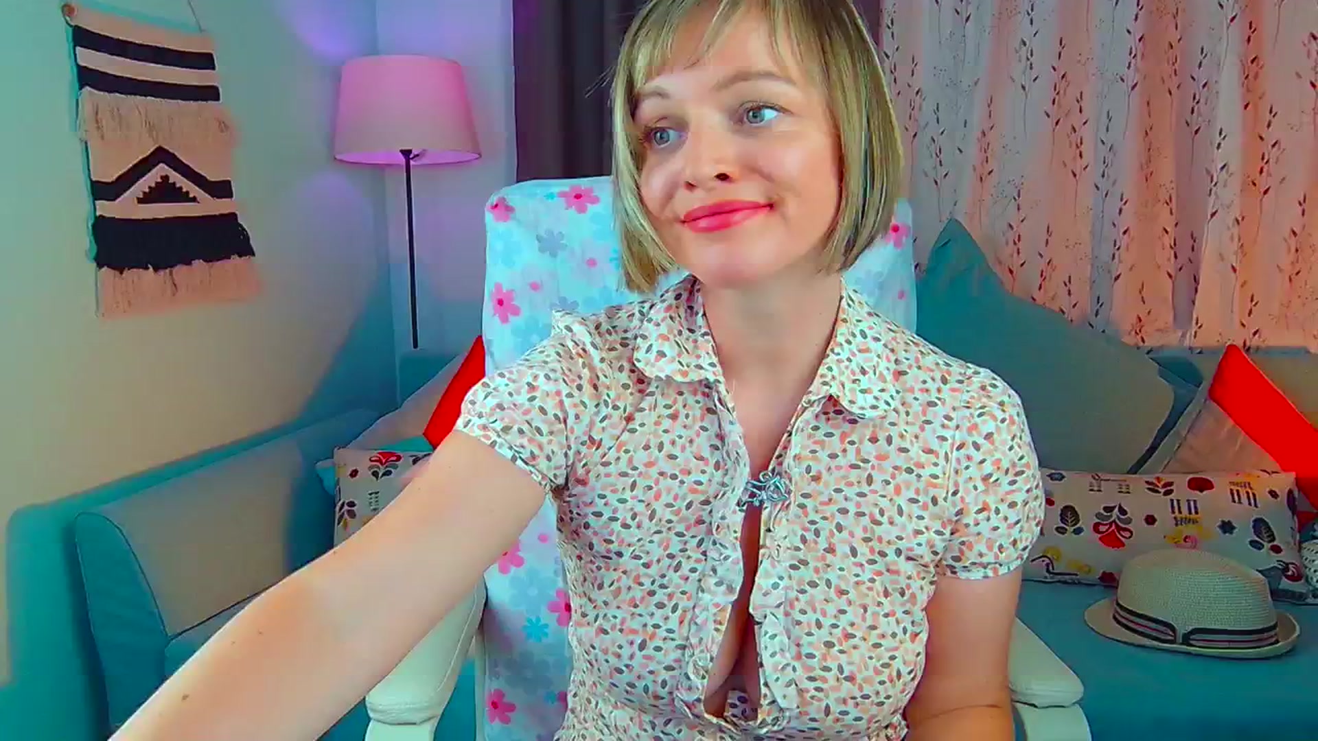 Gallery image thumbnail from SweetDazzle's myfreecams stream on, 07/15/2024, 09:19 image 11 of 20
