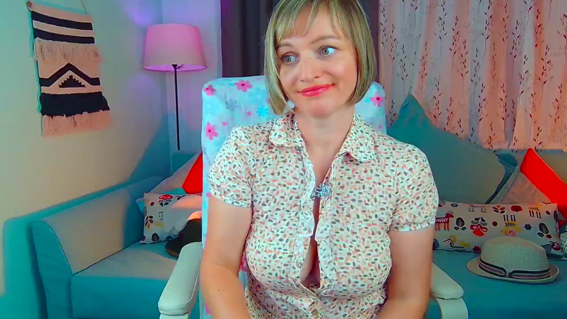 Gallery image thumbnail from SweetDazzle's myfreecams stream on, 07/15/2024, 09:19 image 9 of 20