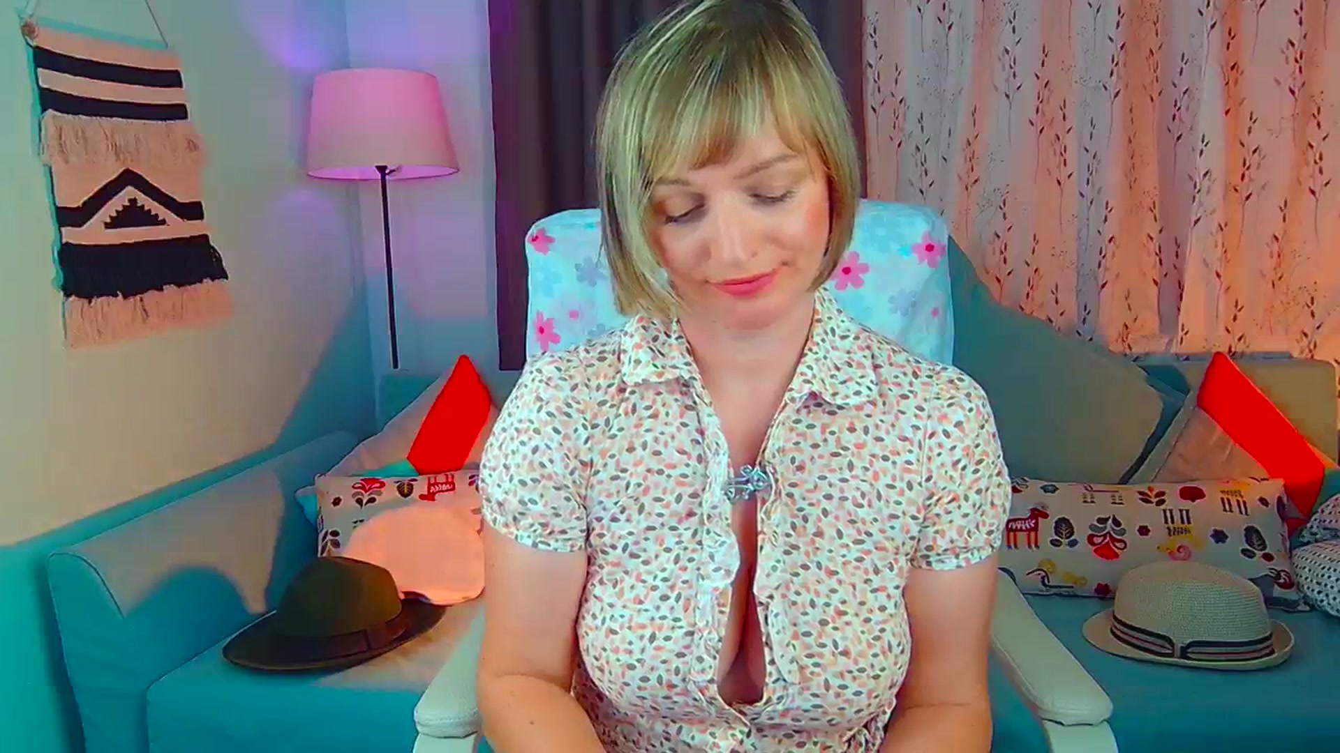Gallery image thumbnail from SweetDazzle's myfreecams stream on, 07/15/2024, 13:53 image 5 of 20