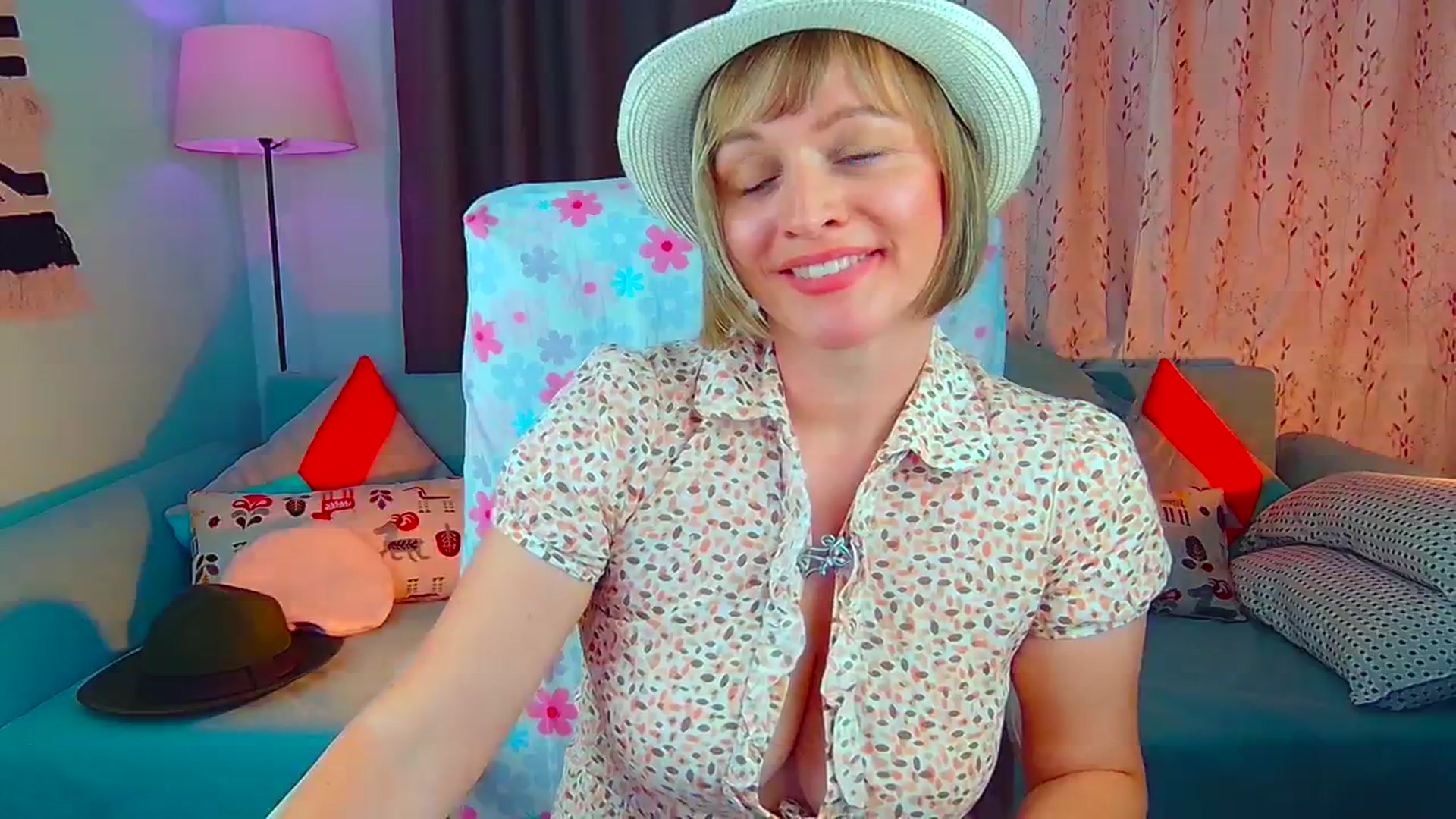 Gallery image thumbnail from SweetDazzle's myfreecams stream on, 07/15/2024, 13:53 image 16 of 20