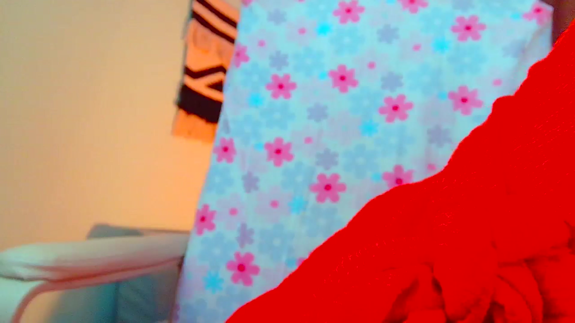 Gallery image thumbnail from SweetDazzle's myfreecams stream on, 07/17/2024, 14:40 image 4 of 20