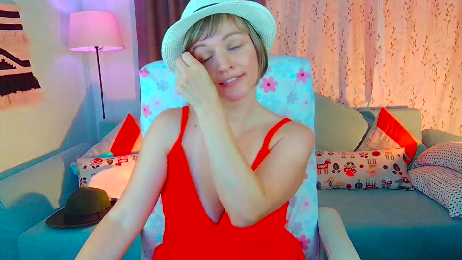 Gallery image thumbnail from SweetDazzle's myfreecams stream on, 07/17/2024, 15:07 image 2 of 20