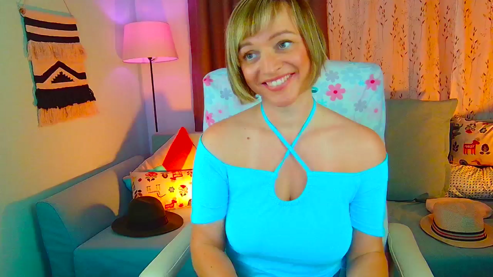 Gallery image thumbnail from SweetDazzle's myfreecams stream on, 07/23/2024, 09:12 image 8 of 20