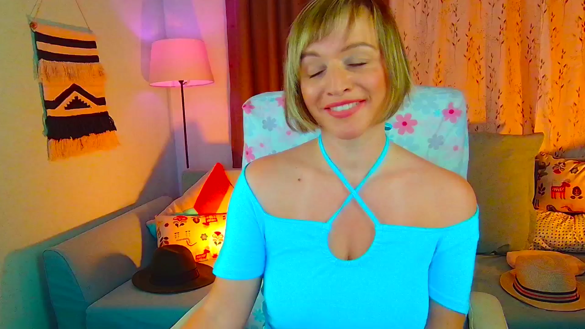 Gallery image thumbnail from SweetDazzle's myfreecams stream on, 07/23/2024, 09:12 image 2 of 20