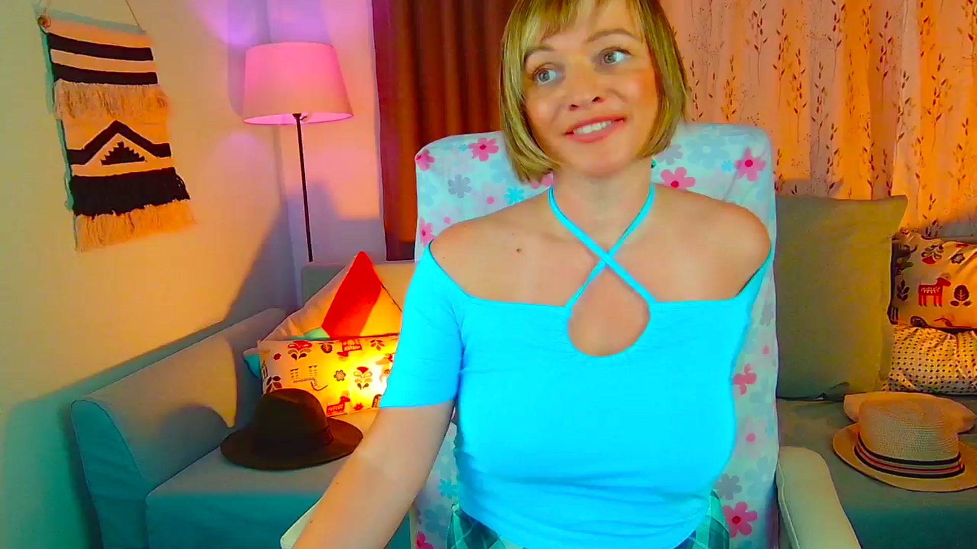 Gallery image thumbnail from SweetDazzle's myfreecams stream on, 07/23/2024, 09:12 image 13 of 20