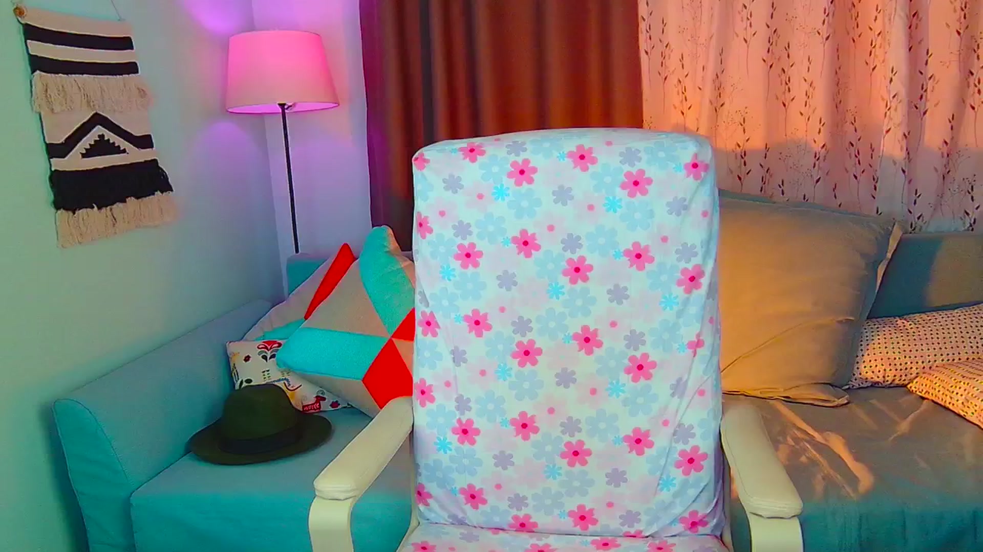 Gallery image thumbnail from SweetDazzle's myfreecams stream on, 07/31/2024, 10:12 image 10 of 20