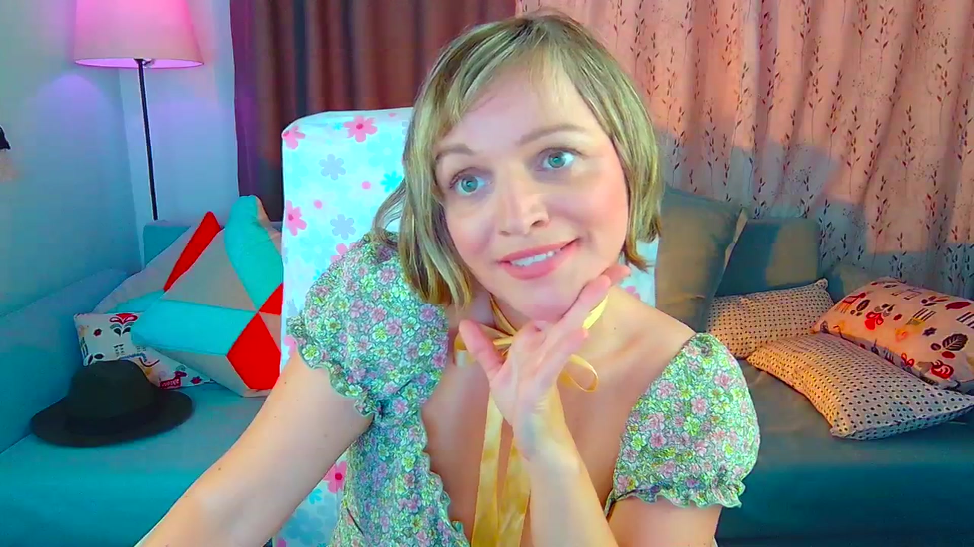 Gallery image thumbnail from SweetDazzle's myfreecams stream on, 07/31/2024, 14:09 image 3 of 20