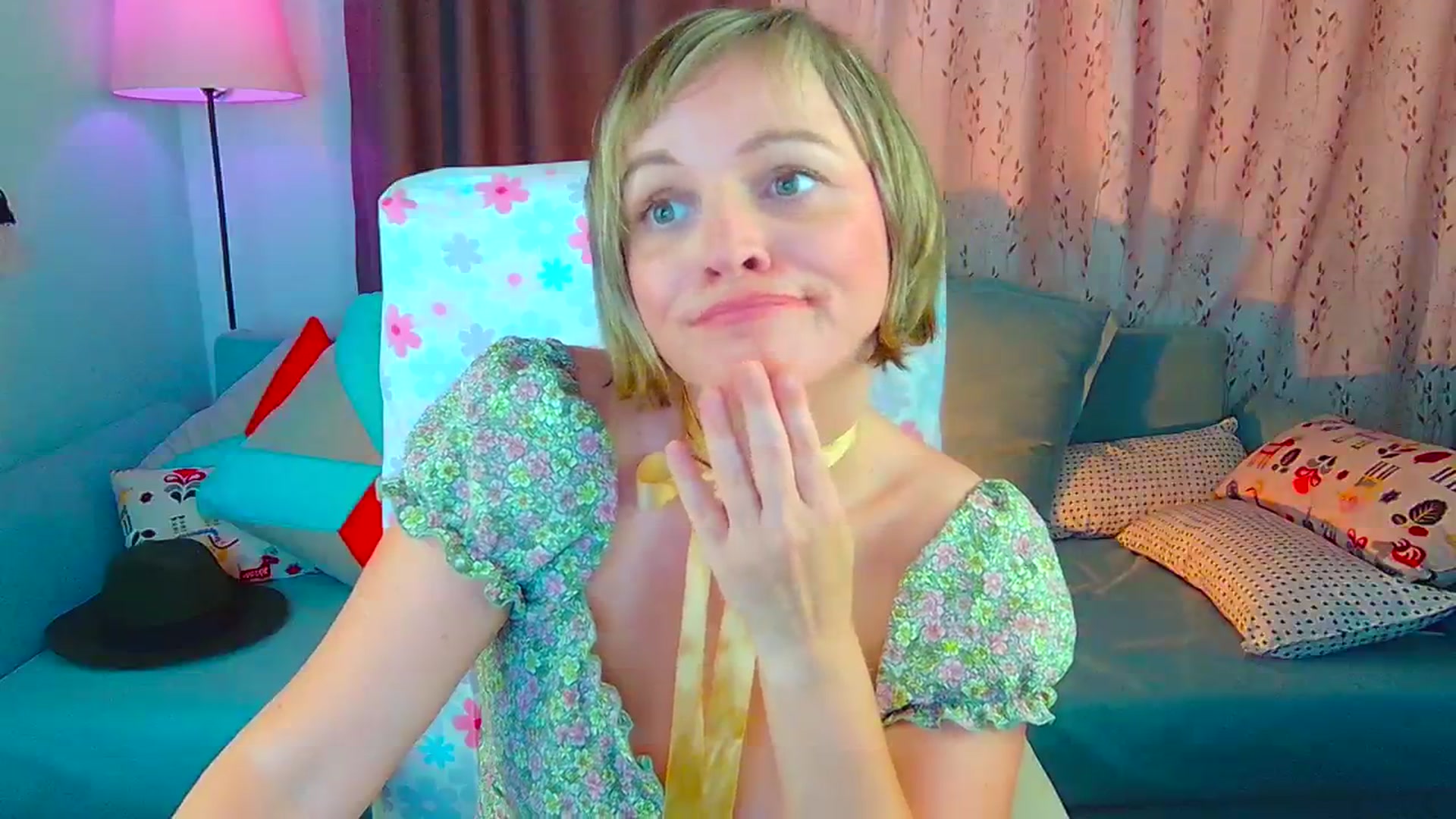 Gallery image thumbnail from SweetDazzle's myfreecams stream on, 07/31/2024, 14:09 image 12 of 20