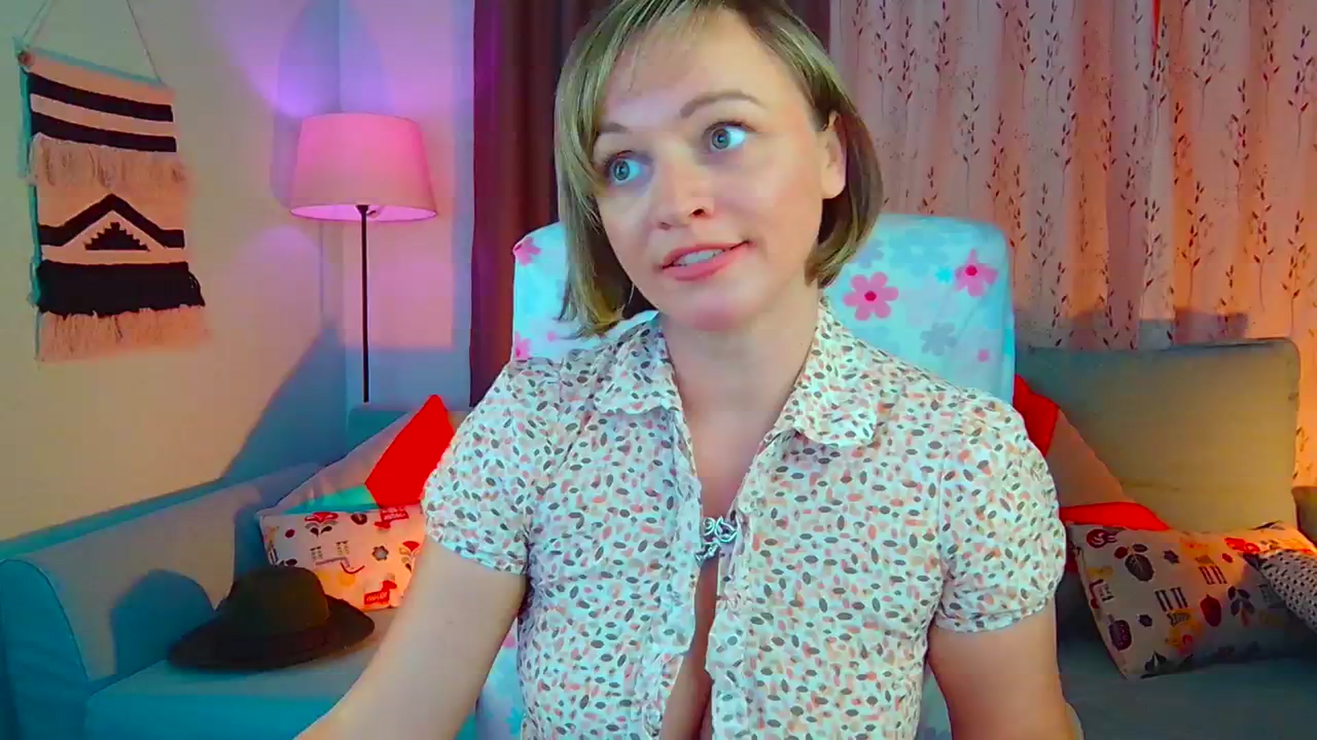 Gallery image thumbnail from SweetDazzle's myfreecams stream on, 08/27/2024, 11:38 image 13 of 20