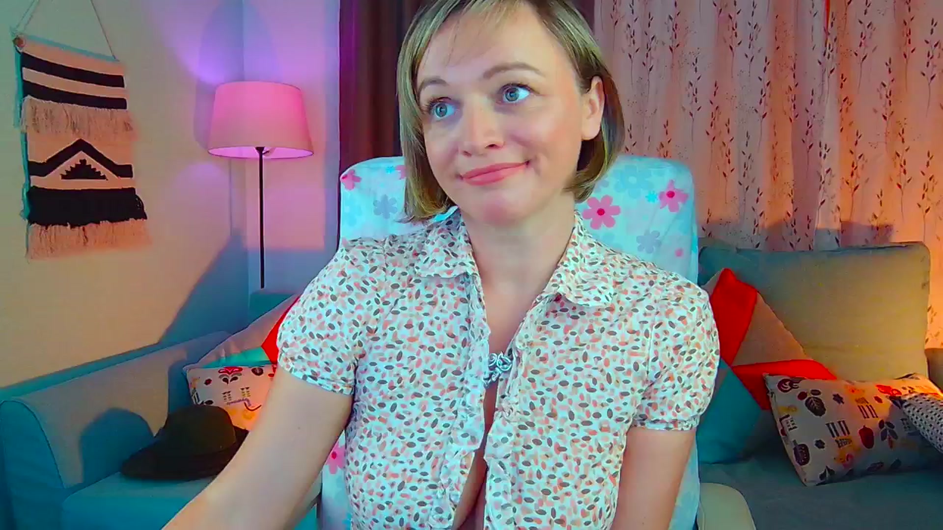Gallery image thumbnail from SweetDazzle's myfreecams stream on, 08/27/2024, 11:38 image 11 of 20
