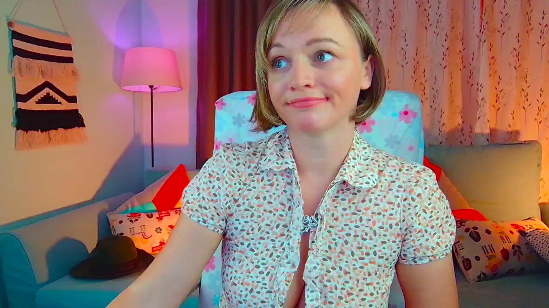 Gallery image thumbnail from SweetDazzle's myfreecams stream on, 08/27/2024, 11:38 image 15 of 20