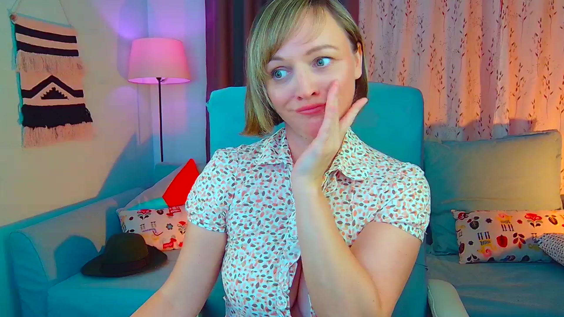 Gallery image thumbnail from SweetDazzle's myfreecams stream on, 08/27/2024, 16:03 image 9 of 20
