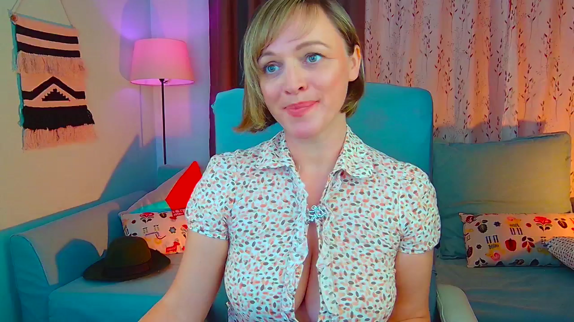 Gallery image thumbnail from SweetDazzle's myfreecams stream on, 08/27/2024, 16:03 image 18 of 20
