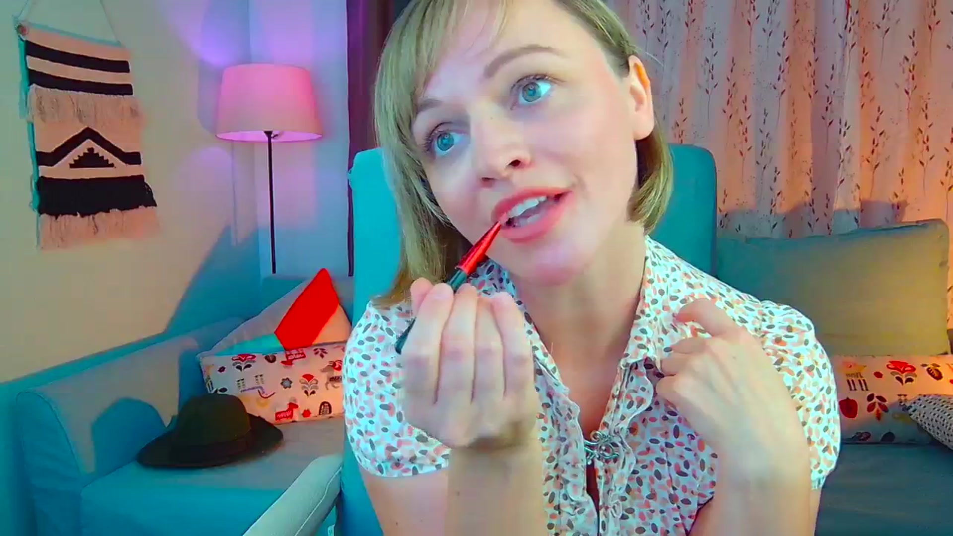 Gallery image thumbnail from SweetDazzle's myfreecams stream on, 08/27/2024, 16:03 image 6 of 20