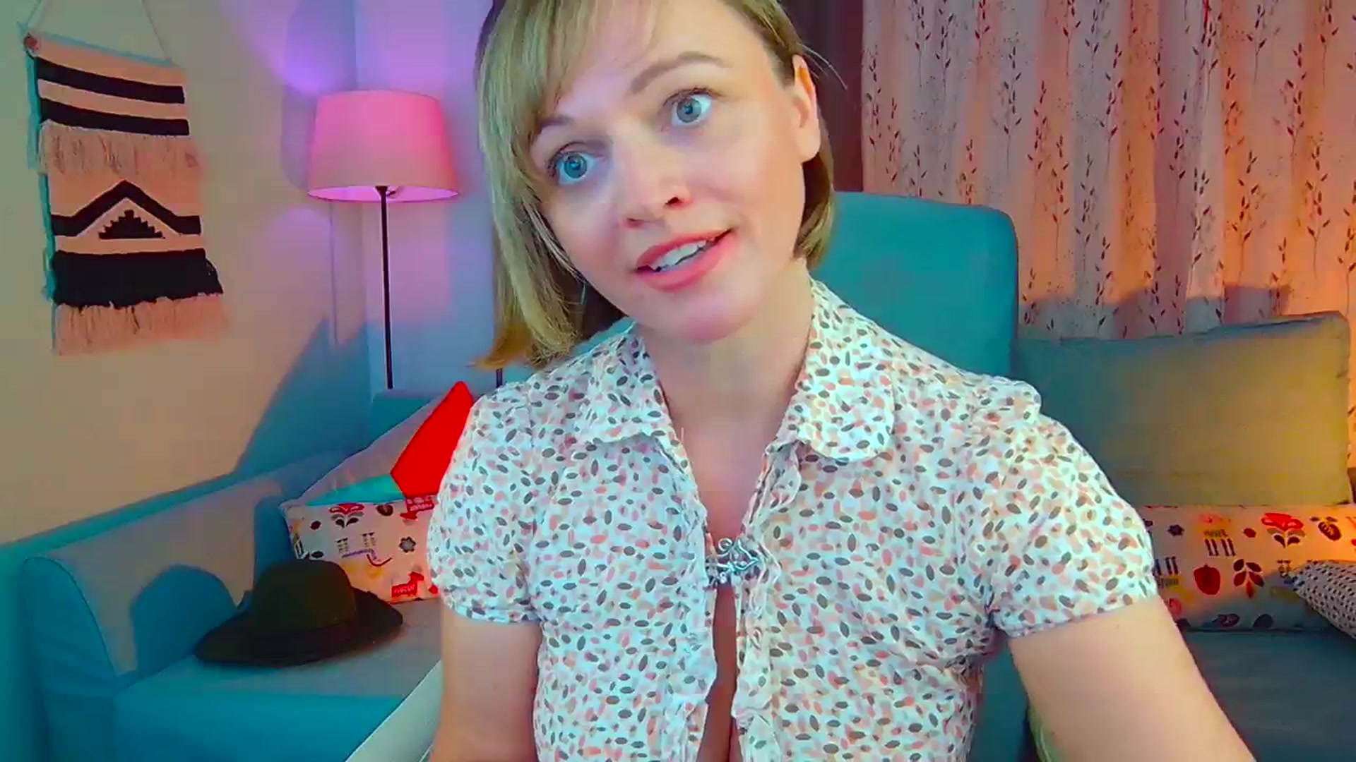 Gallery image thumbnail from SweetDazzle's myfreecams stream on, 08/27/2024, 16:03 image 5 of 20