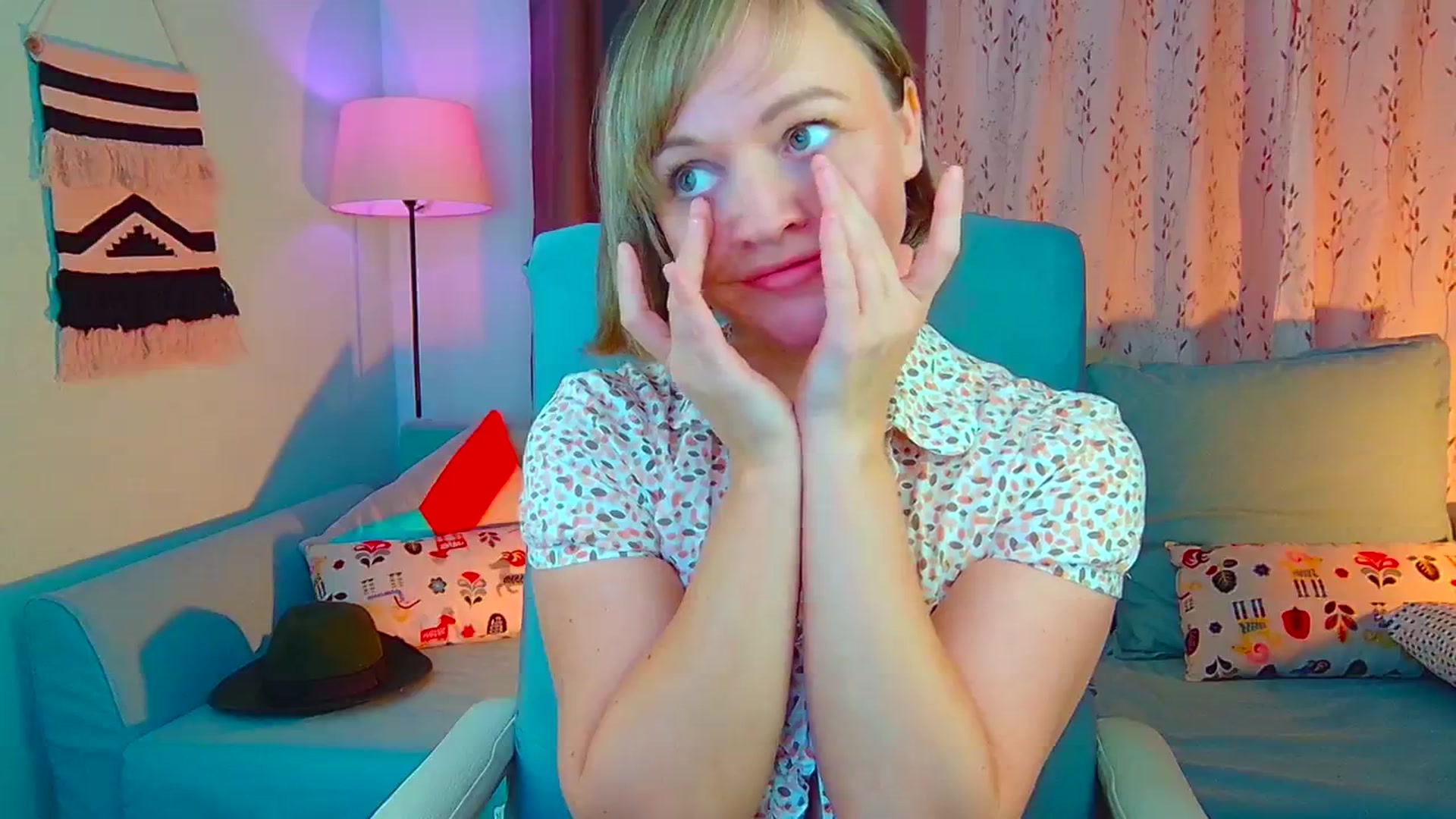 Gallery image thumbnail from SweetDazzle's myfreecams stream on, 08/27/2024, 16:03 image 8 of 20