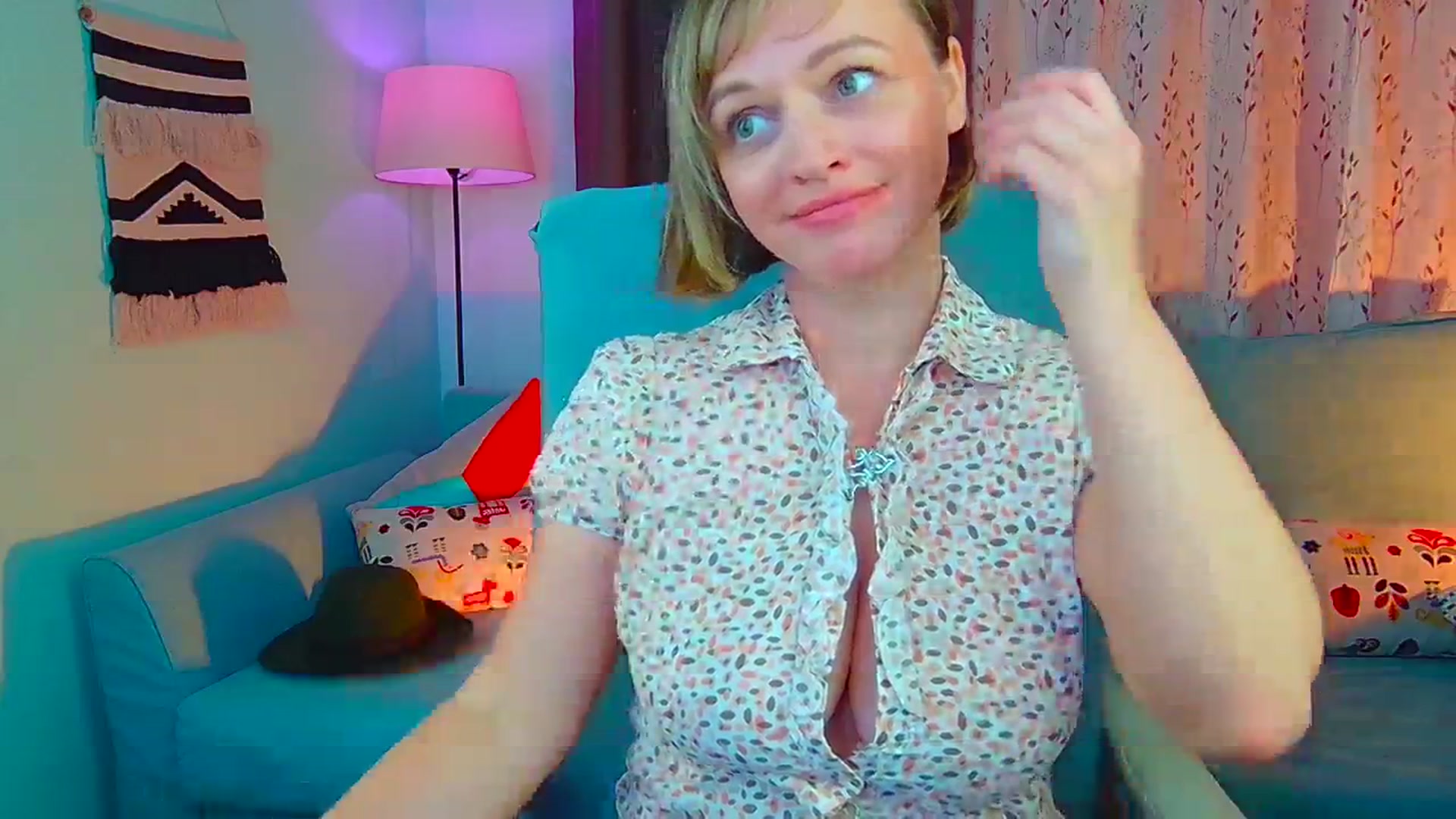 Gallery image thumbnail from SweetDazzle's myfreecams stream on, 08/27/2024, 16:53 image 13 of 20