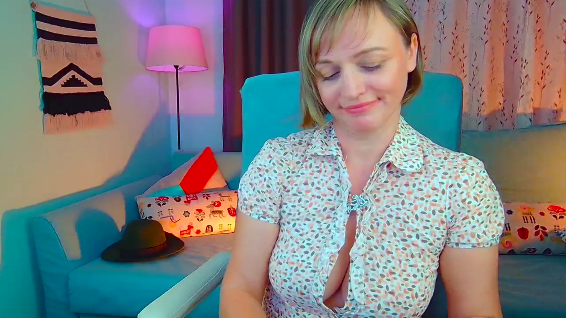 Gallery image thumbnail from SweetDazzle's myfreecams stream on, 08/27/2024, 16:53 image 10 of 20