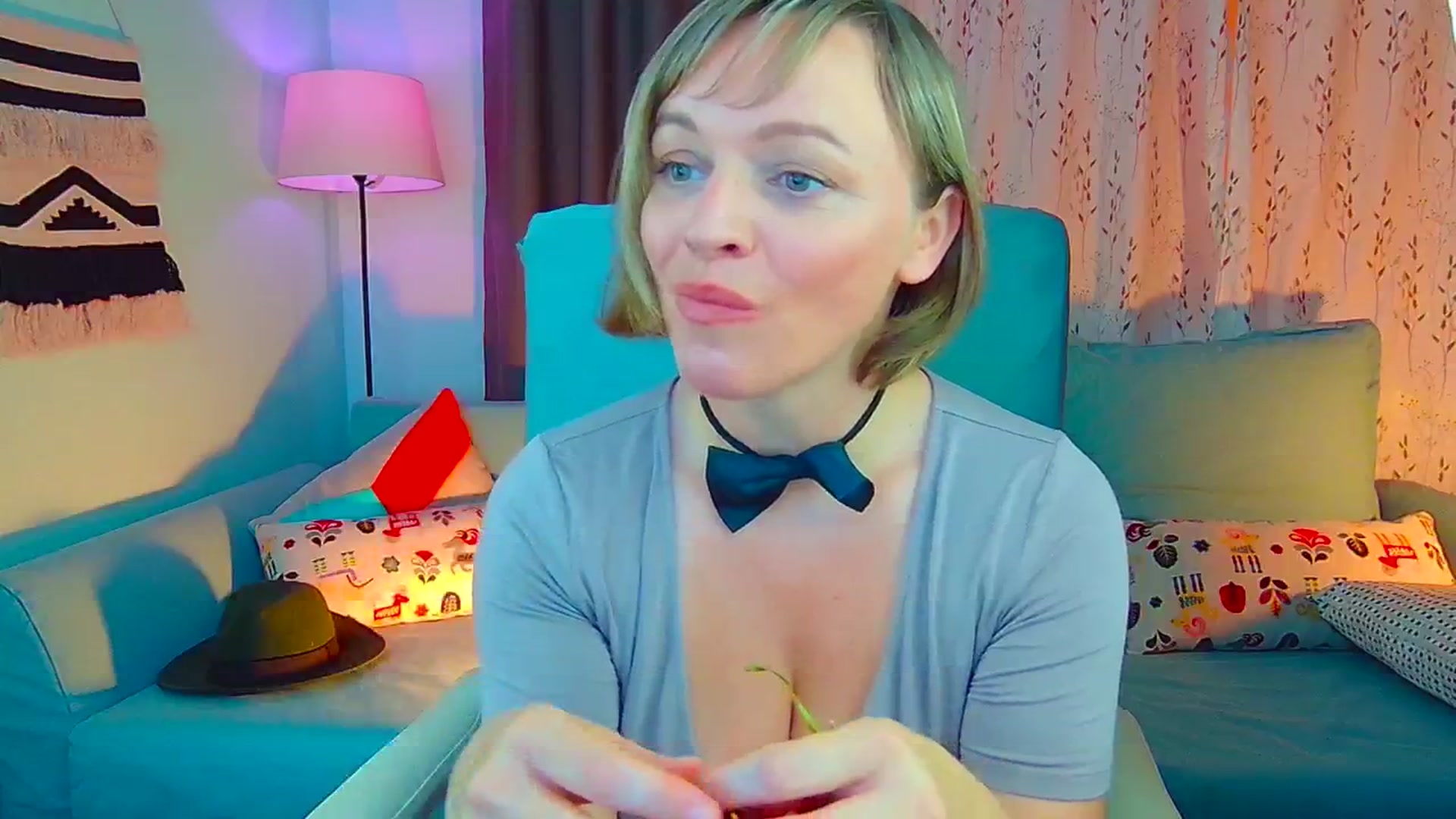 Gallery image thumbnail from SweetDazzle's myfreecams stream on, 08/28/2024, 12:03 image 15 of 20