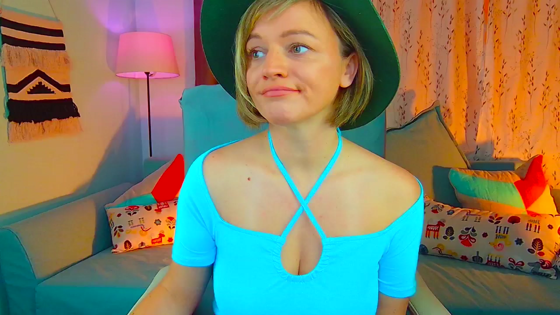 Gallery image thumbnail from SweetDazzle's myfreecams stream on, 08/29/2024, 08:01 image 1 of 20