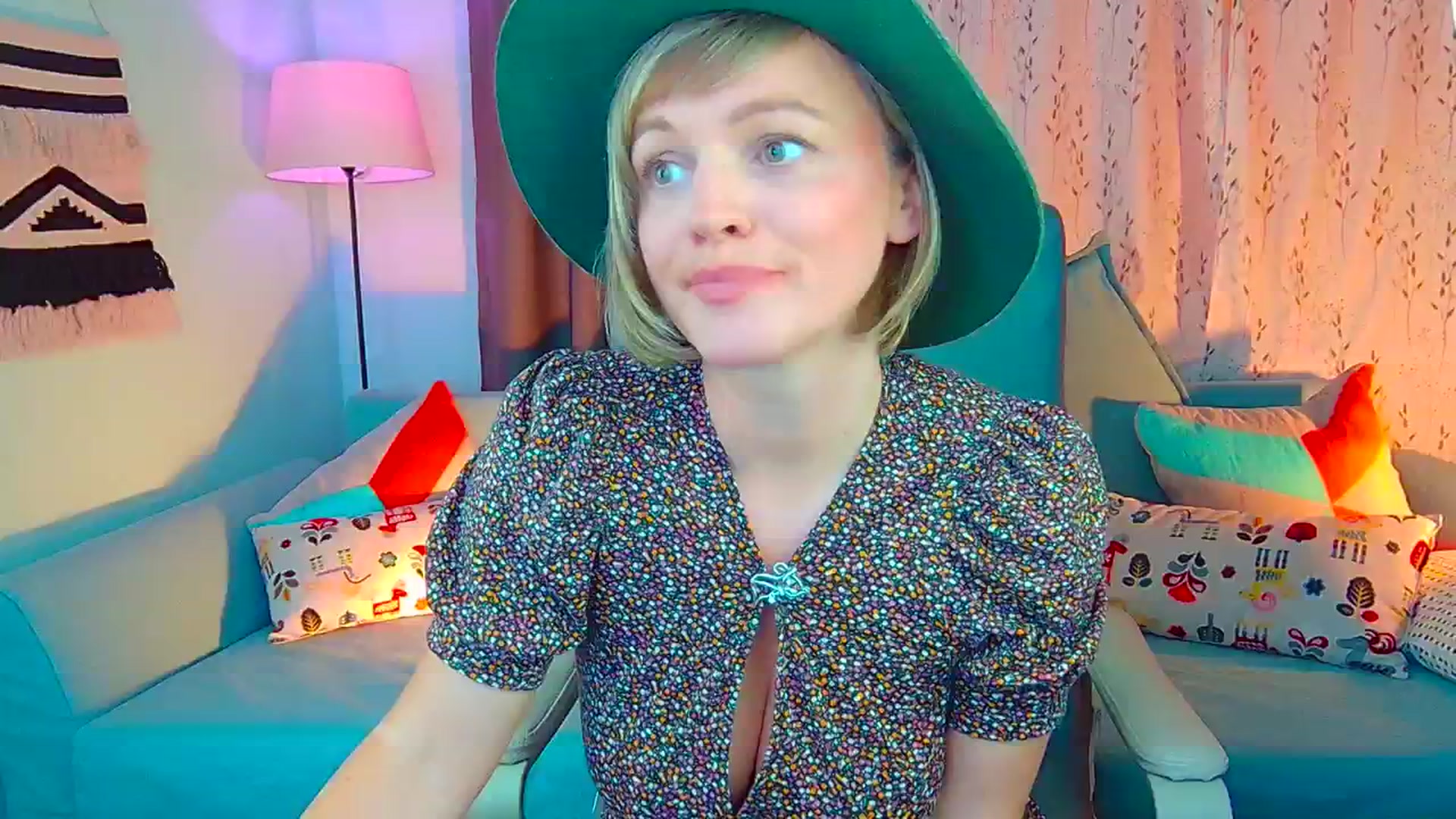 Gallery image thumbnail from SweetDazzle's myfreecams stream on, 08/29/2024, 12:48 image 12 of 20
