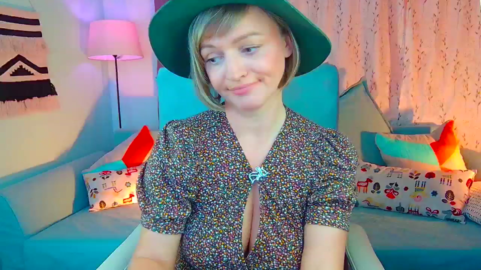 Gallery image thumbnail from SweetDazzle's myfreecams stream on, 08/29/2024, 12:48 image 2 of 20