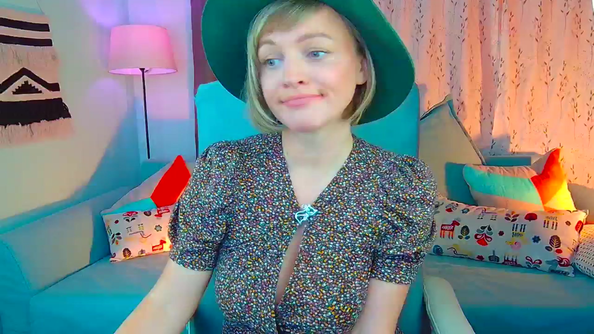 Gallery image thumbnail from SweetDazzle's myfreecams stream on, 08/29/2024, 12:48 image 4 of 20