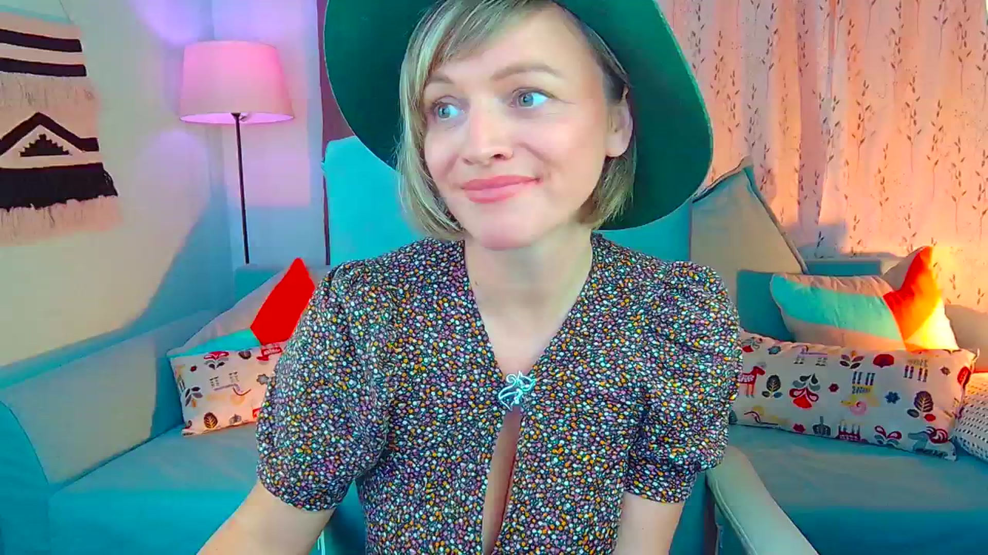 Gallery image thumbnail from SweetDazzle's myfreecams stream on, 08/29/2024, 14:29 image 15 of 20