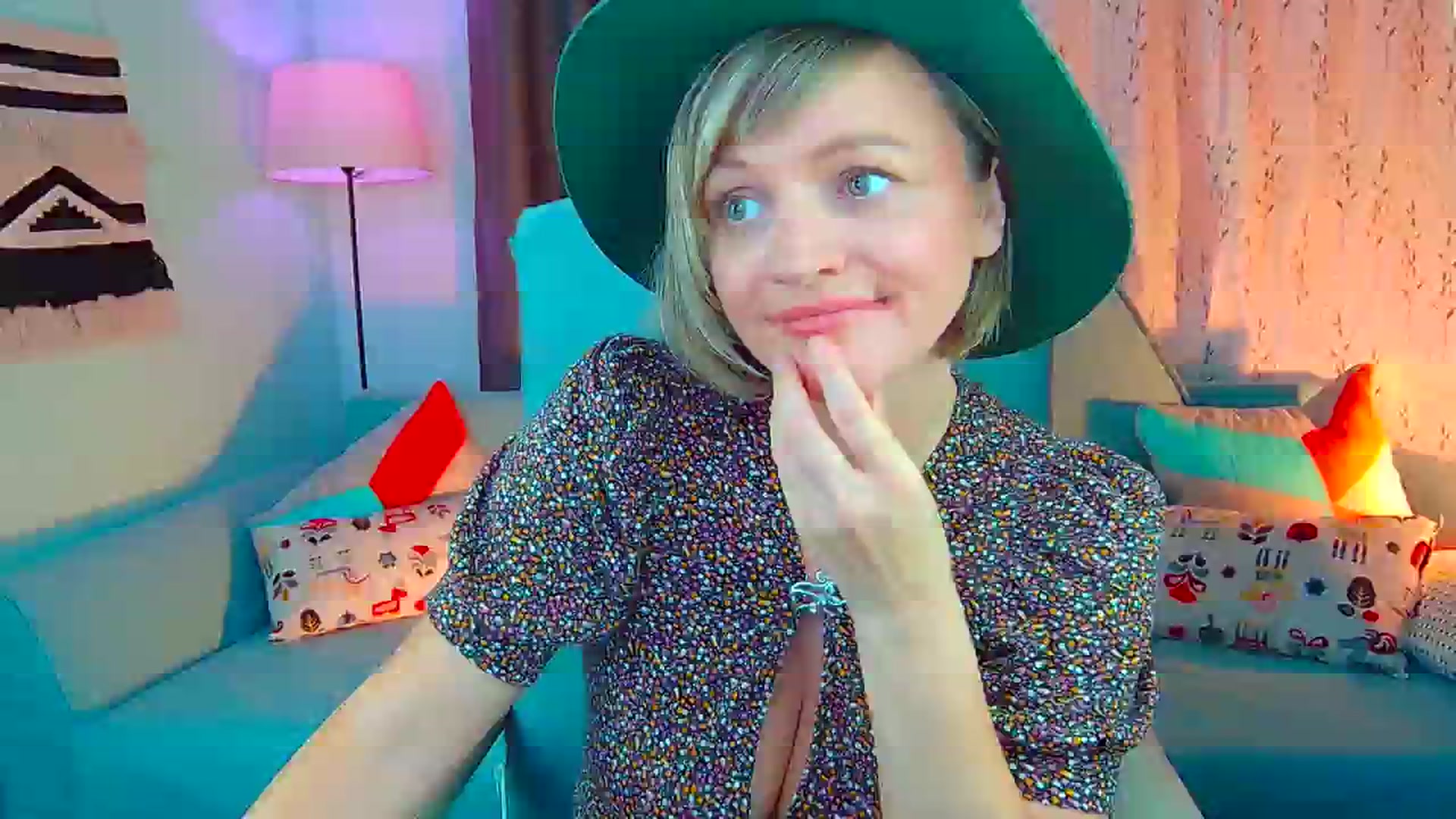 Gallery image thumbnail from SweetDazzle's myfreecams stream on, 08/29/2024, 14:29 image 7 of 20