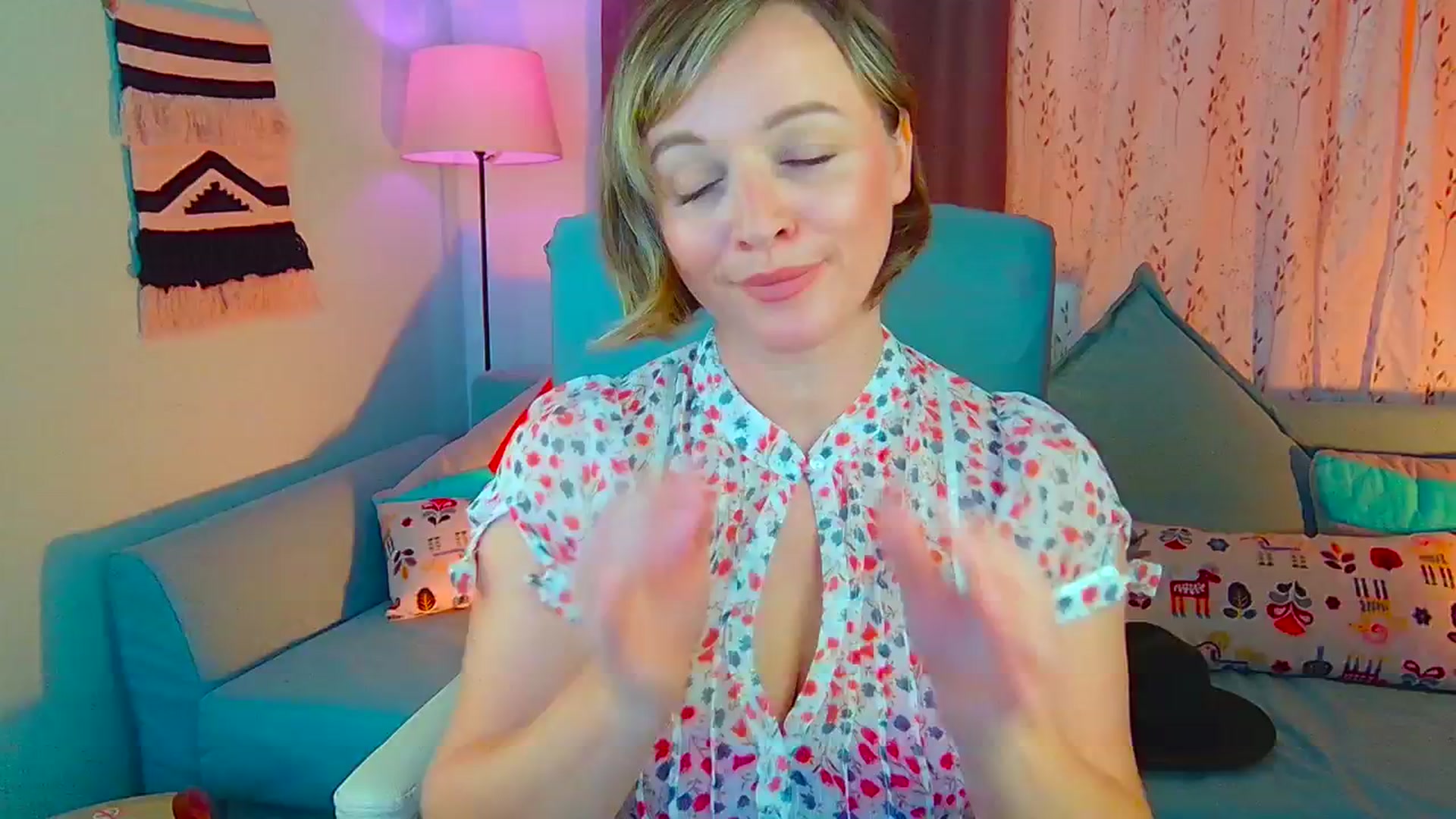 Gallery image thumbnail from SweetDazzle's myfreecams stream on, 09/11/2024, 08:20 image 8 of 20