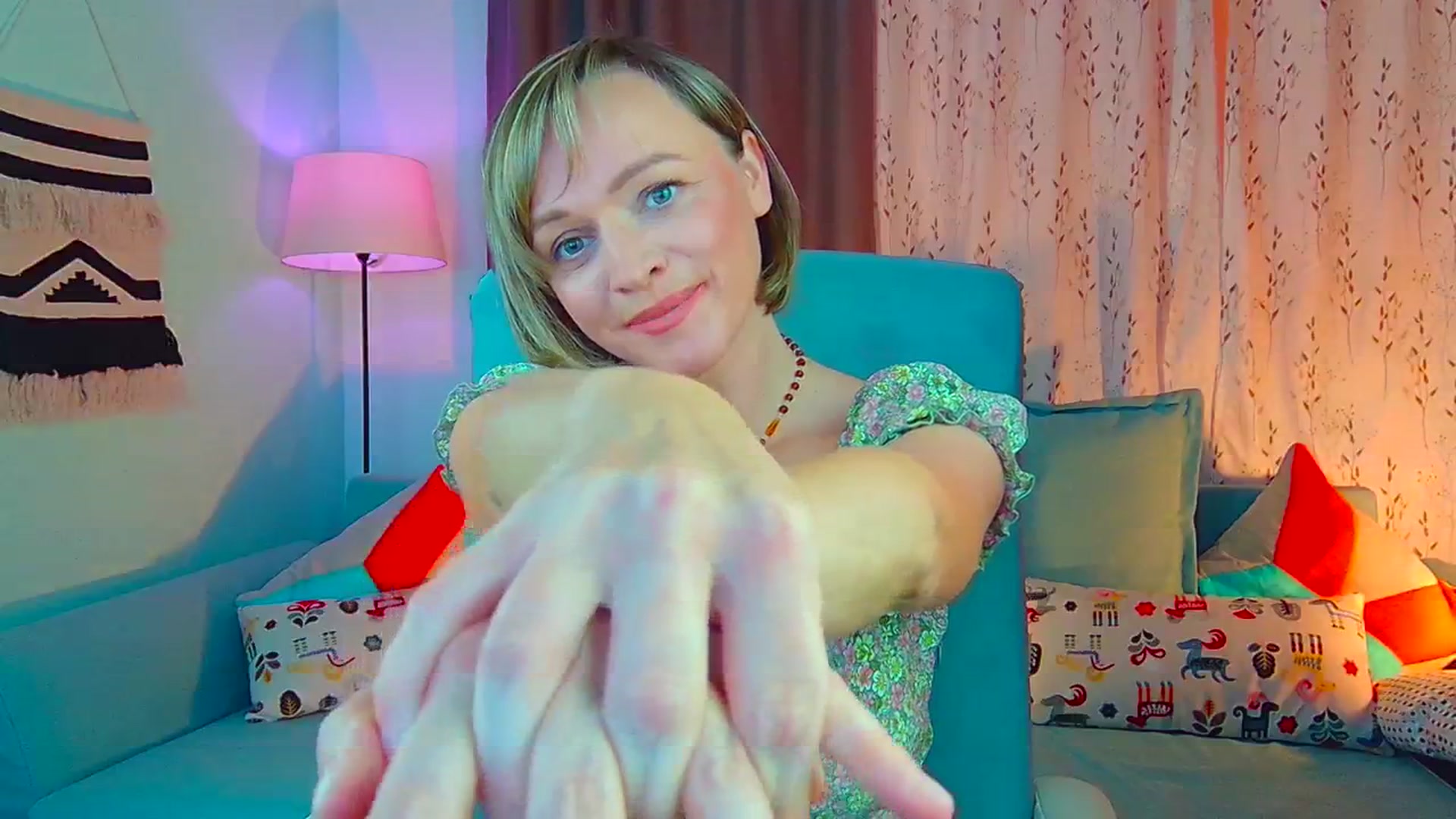 Gallery image thumbnail from SweetDazzle's myfreecams stream on, 09/16/2024, 13:16 image 13 of 20