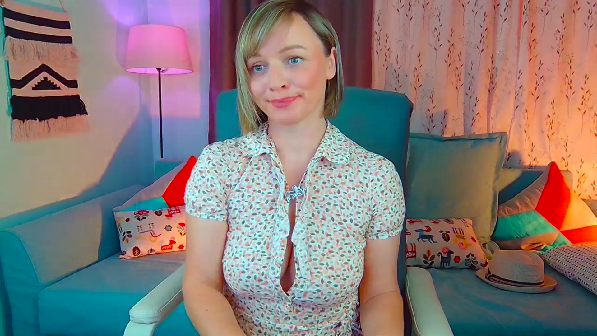 Gallery image thumbnail from SweetDazzle's myfreecams stream on, 09/23/2024, 12:54 image 8 of 20