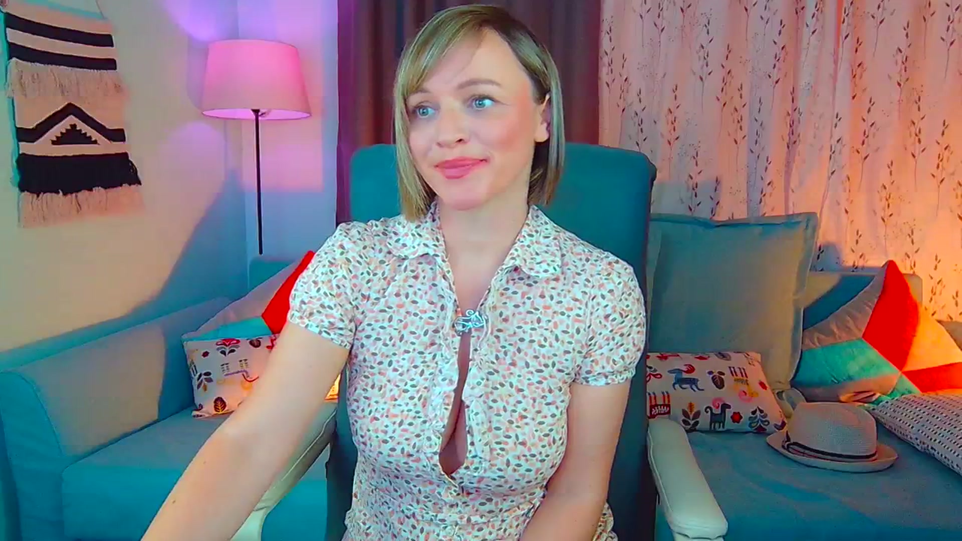 Gallery image thumbnail from SweetDazzle's myfreecams stream on, 09/23/2024, 12:54 image 4 of 20