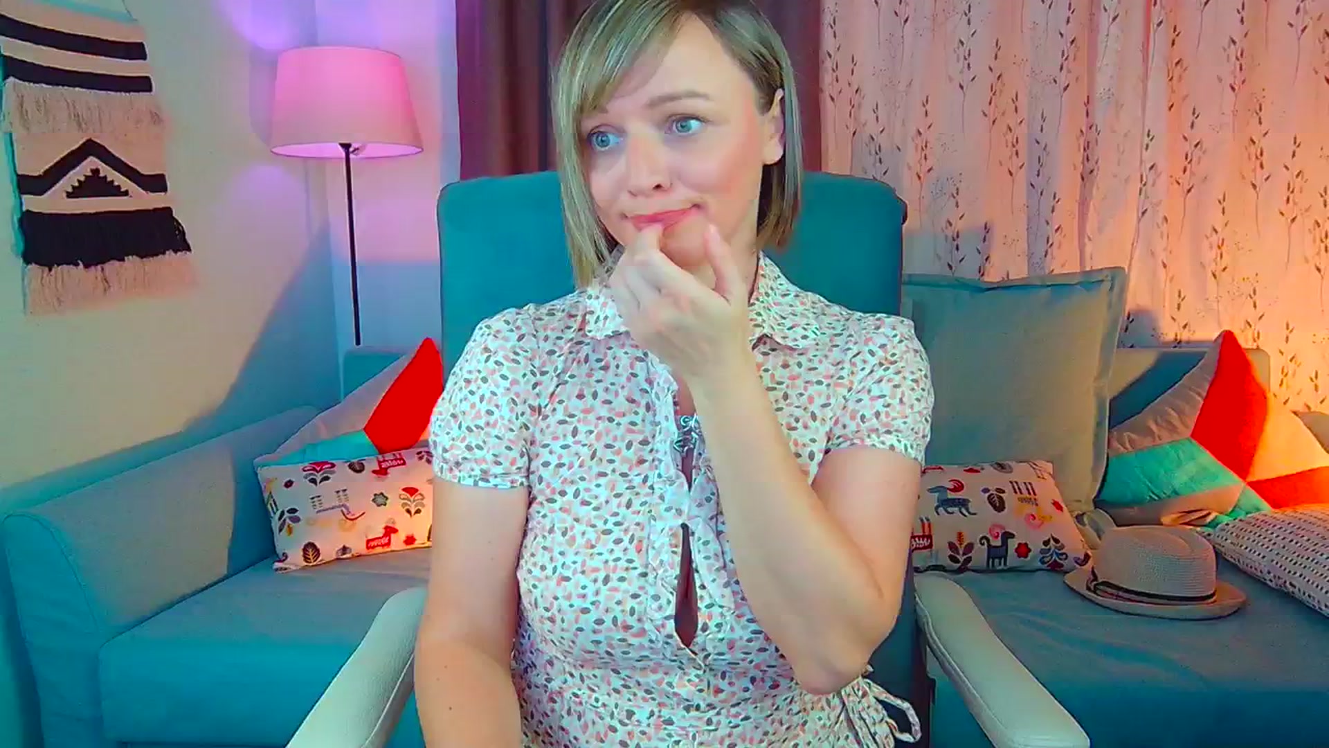Gallery image thumbnail from SweetDazzle's myfreecams stream on, 09/23/2024, 14:35 image 2 of 20