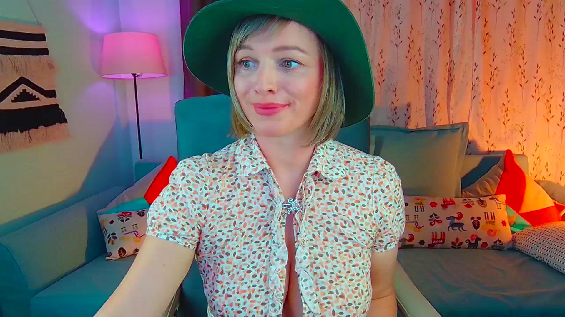 Gallery image thumbnail from SweetDazzle's myfreecams stream on, 10/08/2024, 11:03 image 18 of 20