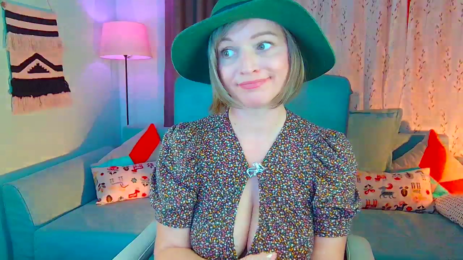 Gallery image thumbnail from SweetDazzle's myfreecams stream on, 10/09/2024, 17:10 image 17 of 20