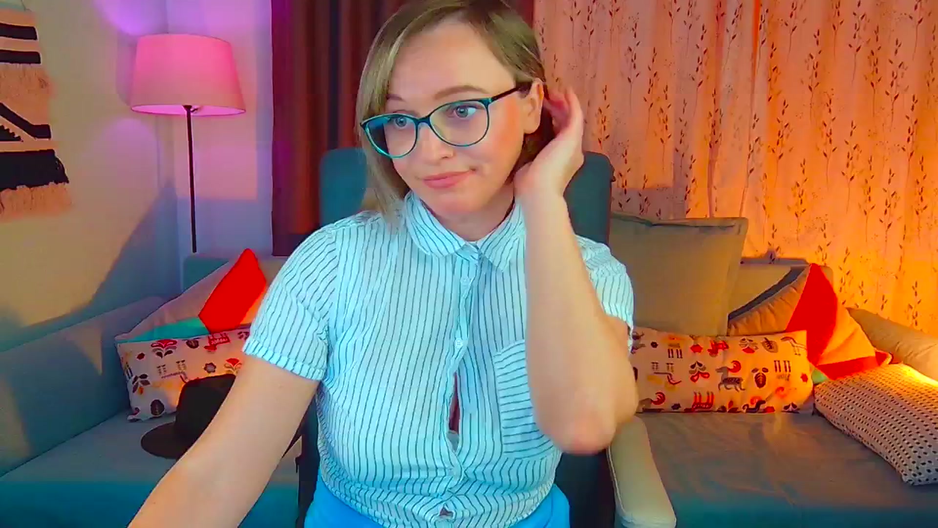 Gallery image thumbnail from SweetDazzle's myfreecams stream on, 10/14/2024, 09:13 image 14 of 20