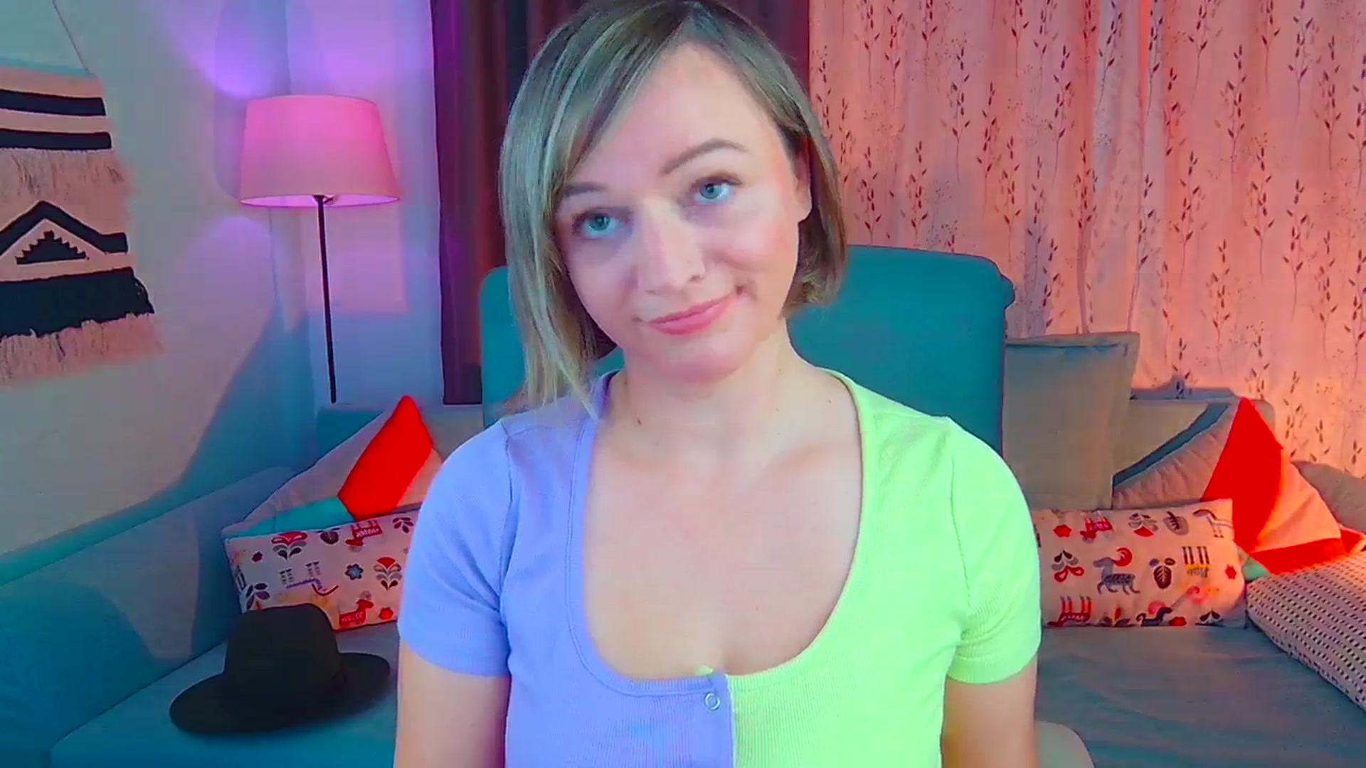 Gallery image thumbnail from SweetDazzle's myfreecams stream on, 10/15/2024, 08:30 image 2 of 20
