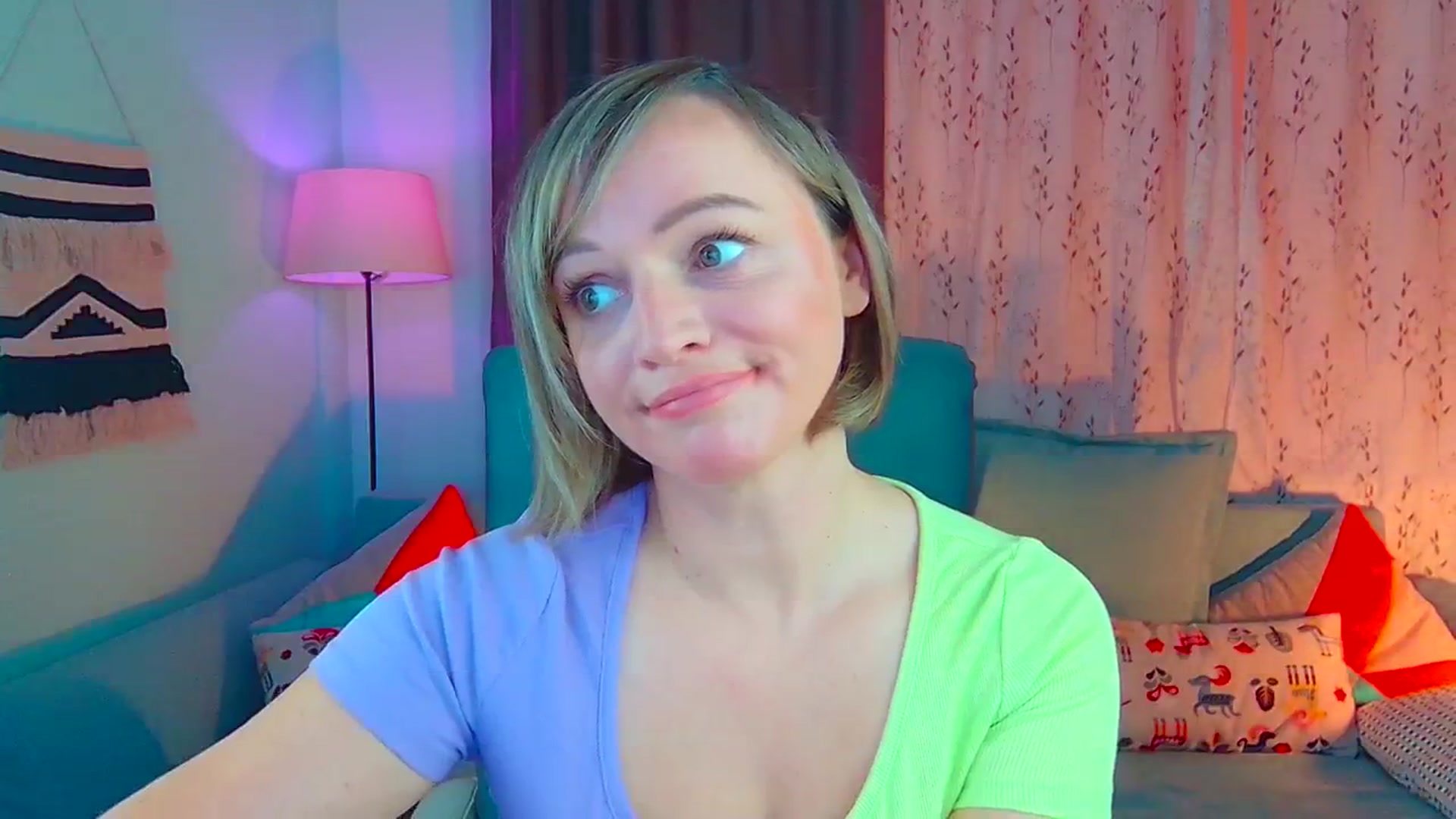 Gallery image thumbnail from SweetDazzle's myfreecams stream on, 10/15/2024, 08:30 image 7 of 20