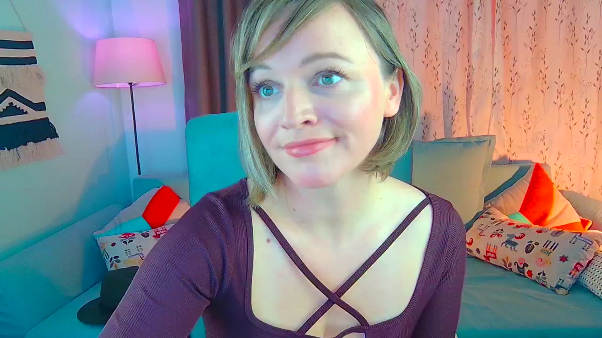 Gallery image thumbnail from SweetDazzle's myfreecams stream on, 10/18/2024, 09:41 image 15 of 20