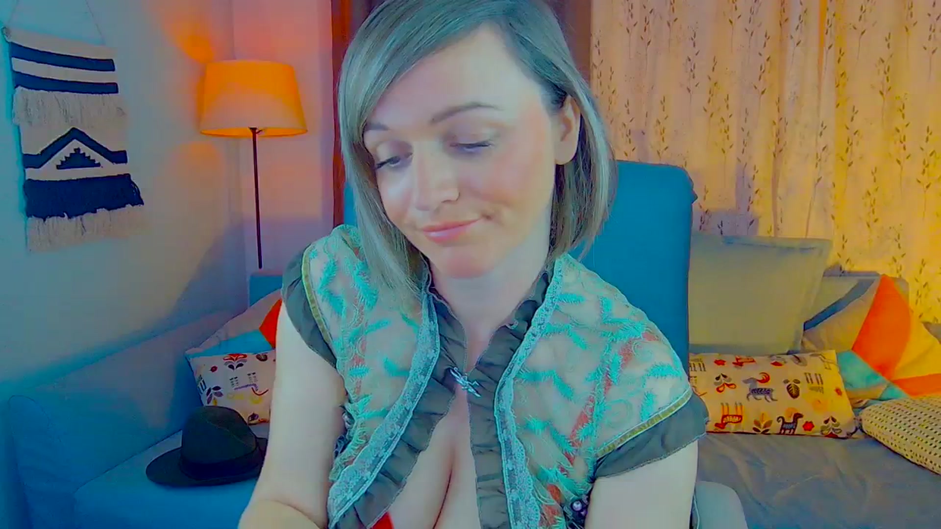Gallery image thumbnail from SweetDazzle's myfreecams stream on, 10/22/2024, 07:46 image 17 of 20