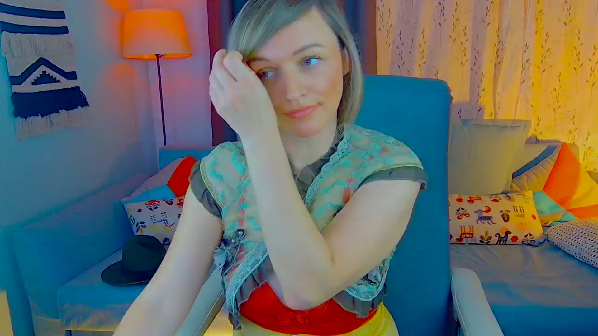 Gallery image thumbnail from SweetDazzle's myfreecams stream on, 10/22/2024, 08:51 image 17 of 20
