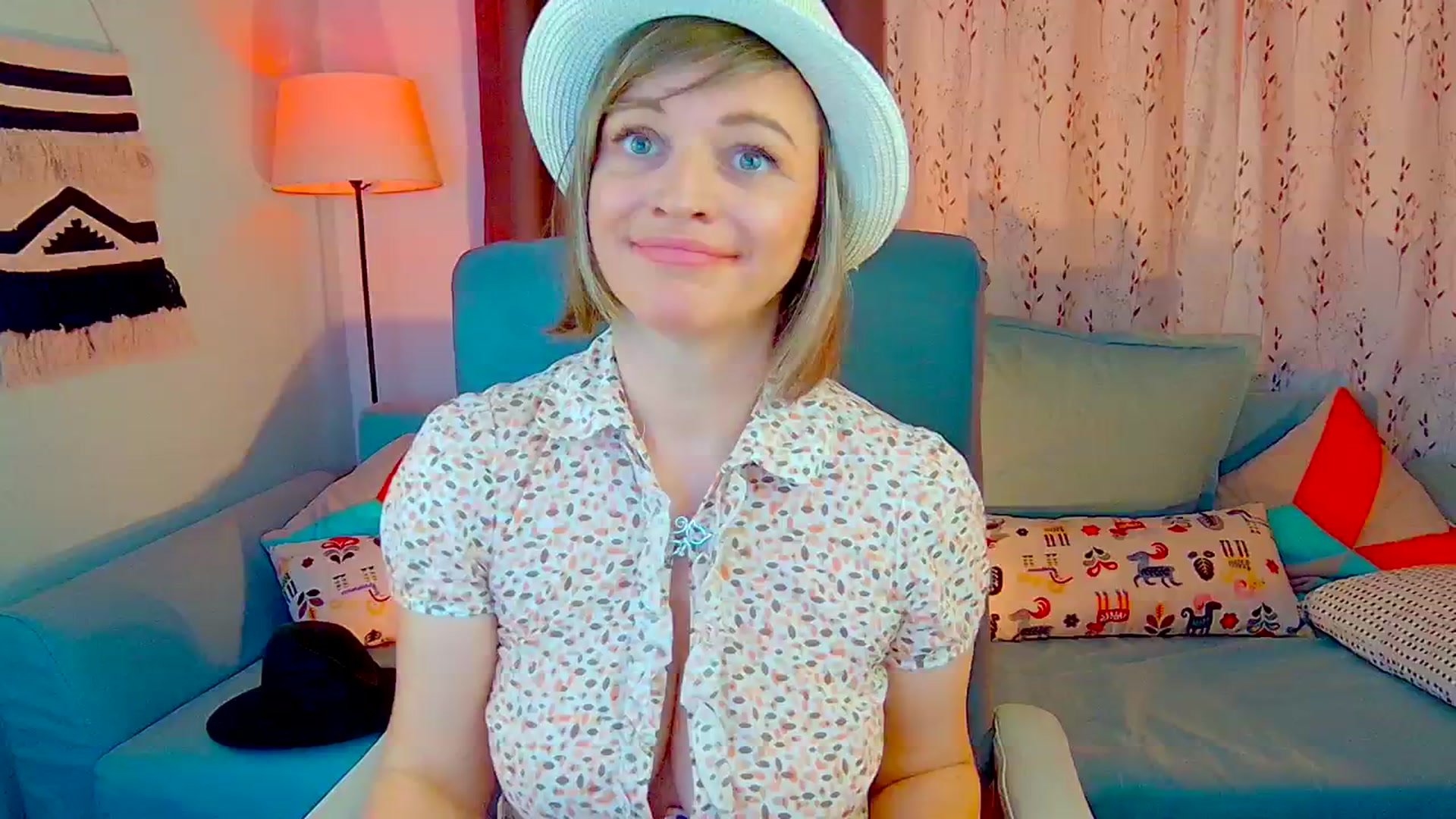 Gallery image thumbnail from SweetDazzle's myfreecams stream on, 10/23/2024, 06:58 image 10 of 20