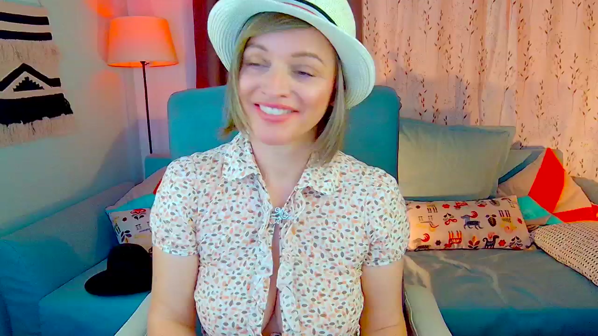 Gallery image thumbnail from SweetDazzle's myfreecams stream on, 10/23/2024, 10:23 image 4 of 20