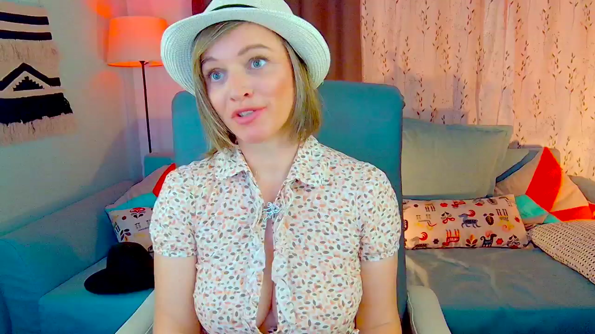 Gallery image thumbnail from SweetDazzle's myfreecams stream on, 10/23/2024, 10:23 image 1 of 20