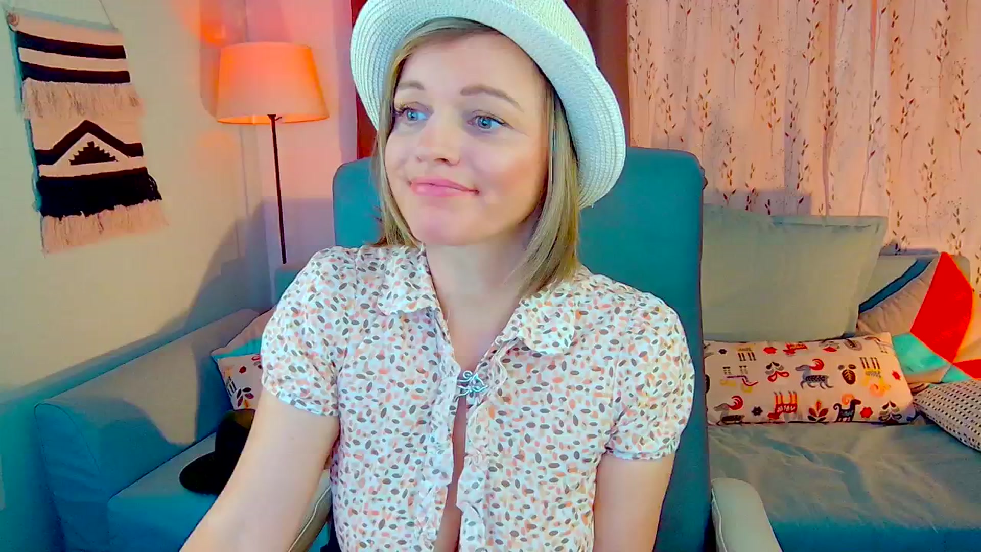 Gallery image thumbnail from SweetDazzle's myfreecams stream on, 10/23/2024, 11:20 image 13 of 20