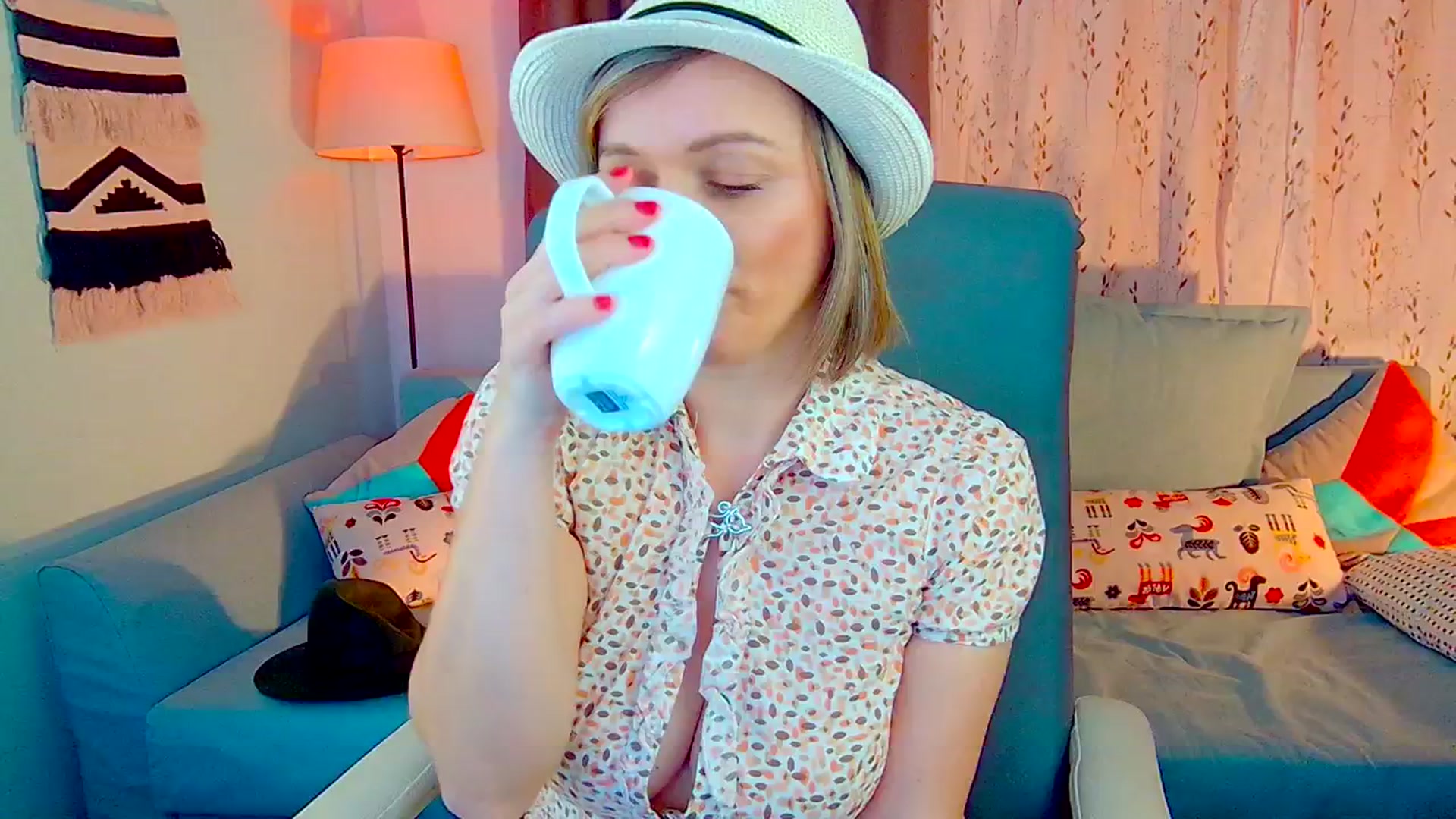 Gallery image thumbnail from SweetDazzle's myfreecams stream on, 10/23/2024, 11:36 image 6 of 20