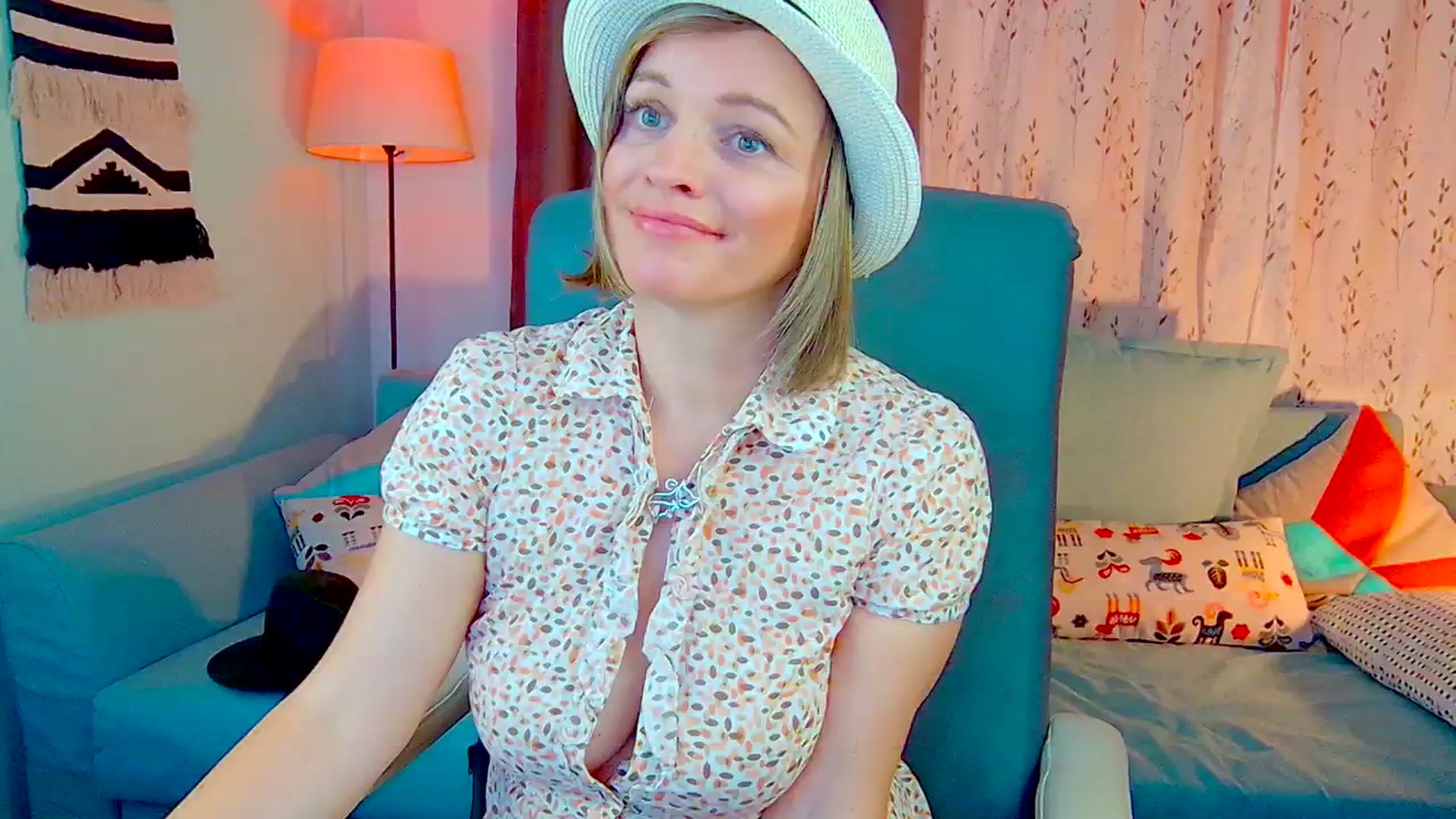 Gallery image thumbnail from SweetDazzle's myfreecams stream on, 10/23/2024, 13:29 image 4 of 20