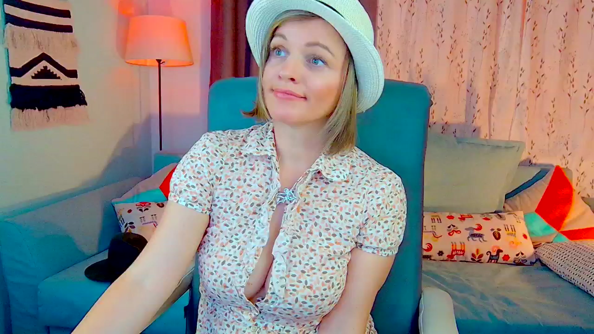 Gallery image thumbnail from SweetDazzle's myfreecams stream on, 10/23/2024, 13:29 image 5 of 20